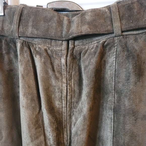 The Olde Hide House Suede skirt - Picture 5 of 10